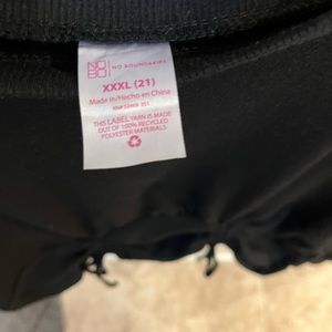 Black cropped sweater